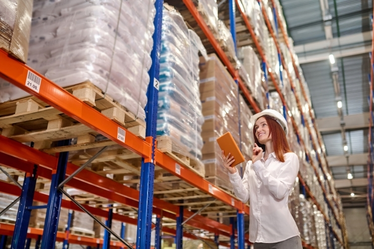 Depo Verimliliği Nasıl Artırılır? Slotting, Toplama Rotaları ve Barkod Sistemleriyle 7 Hızlı İyileştirme